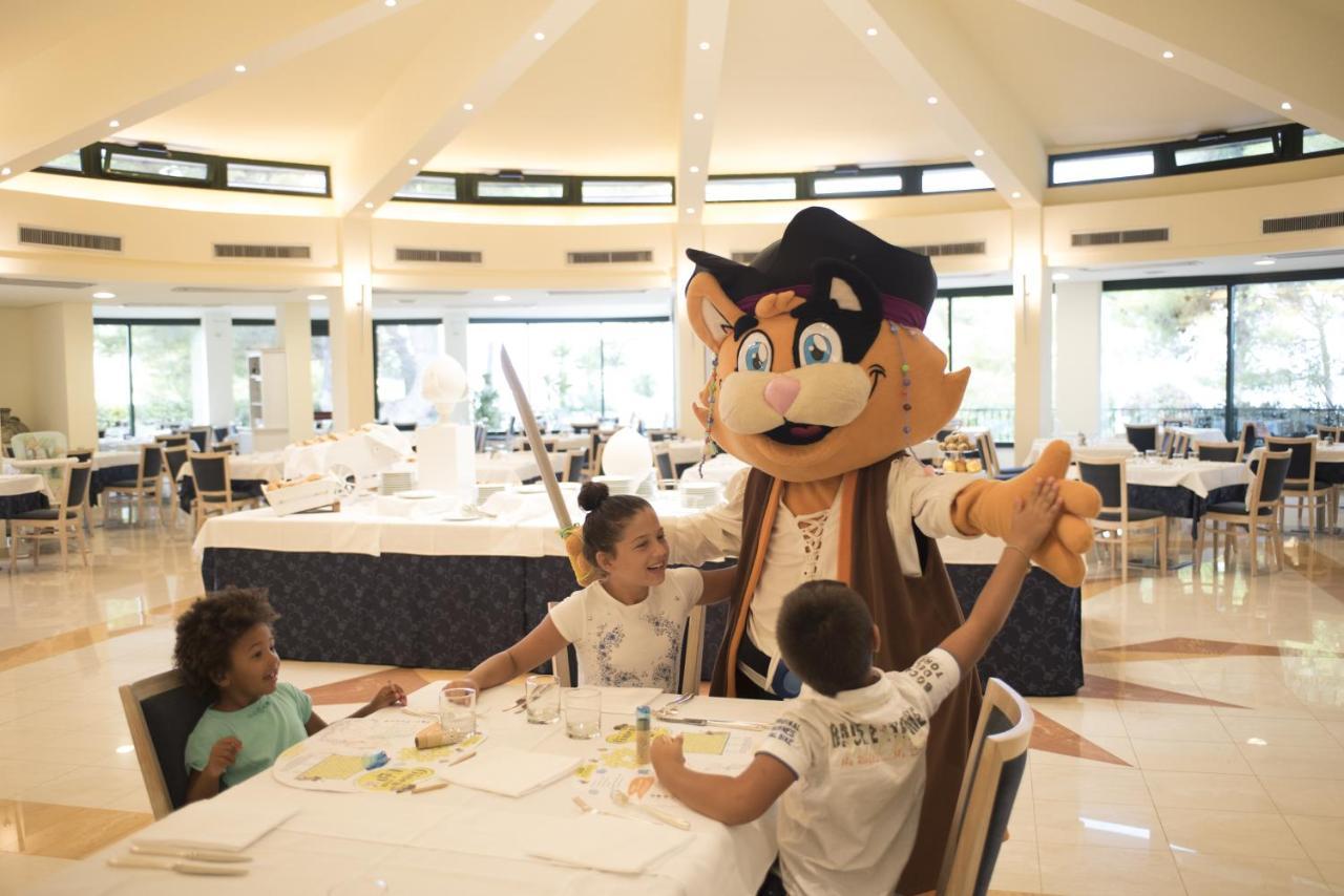 Gattarella Family Resort Puglia- Seaside Rooms And Suites With Premium Half-Board A La Carte Vieste Ngoại thất bức ảnh